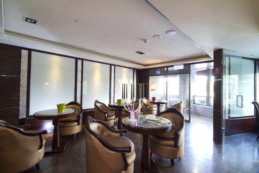 Taichung Charming City Hotel Exterior photo