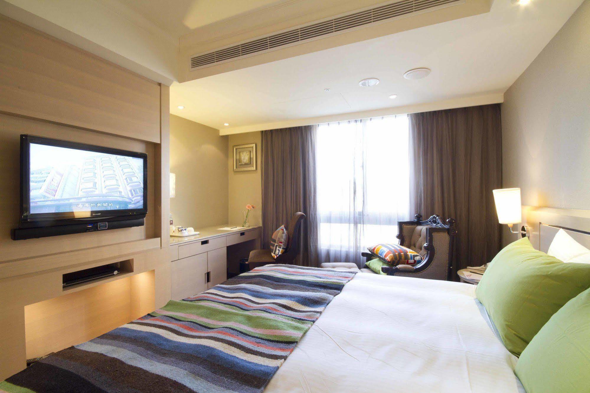 Taichung Charming City Hotel Exterior photo